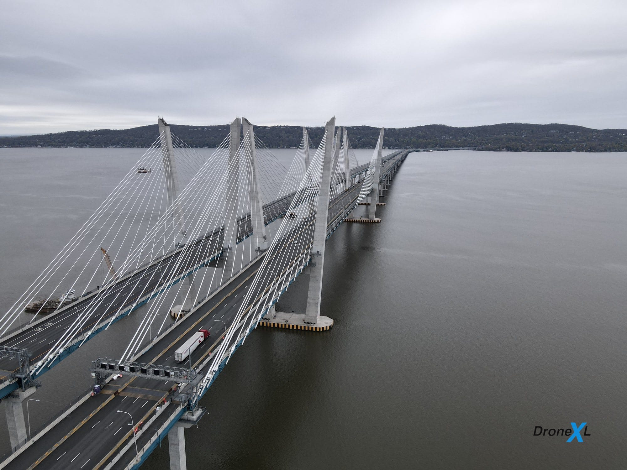 High-dynamic-range version of the same aerial photo from the DJI Mavic Air 2.