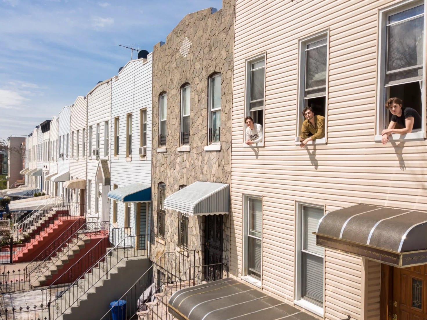 Drone photos show New Yorkers in quarantine but still together