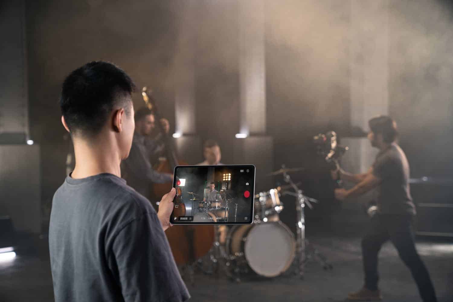 DJI RS 2 three-axis camera gimbal in DJI's official launch gallery.