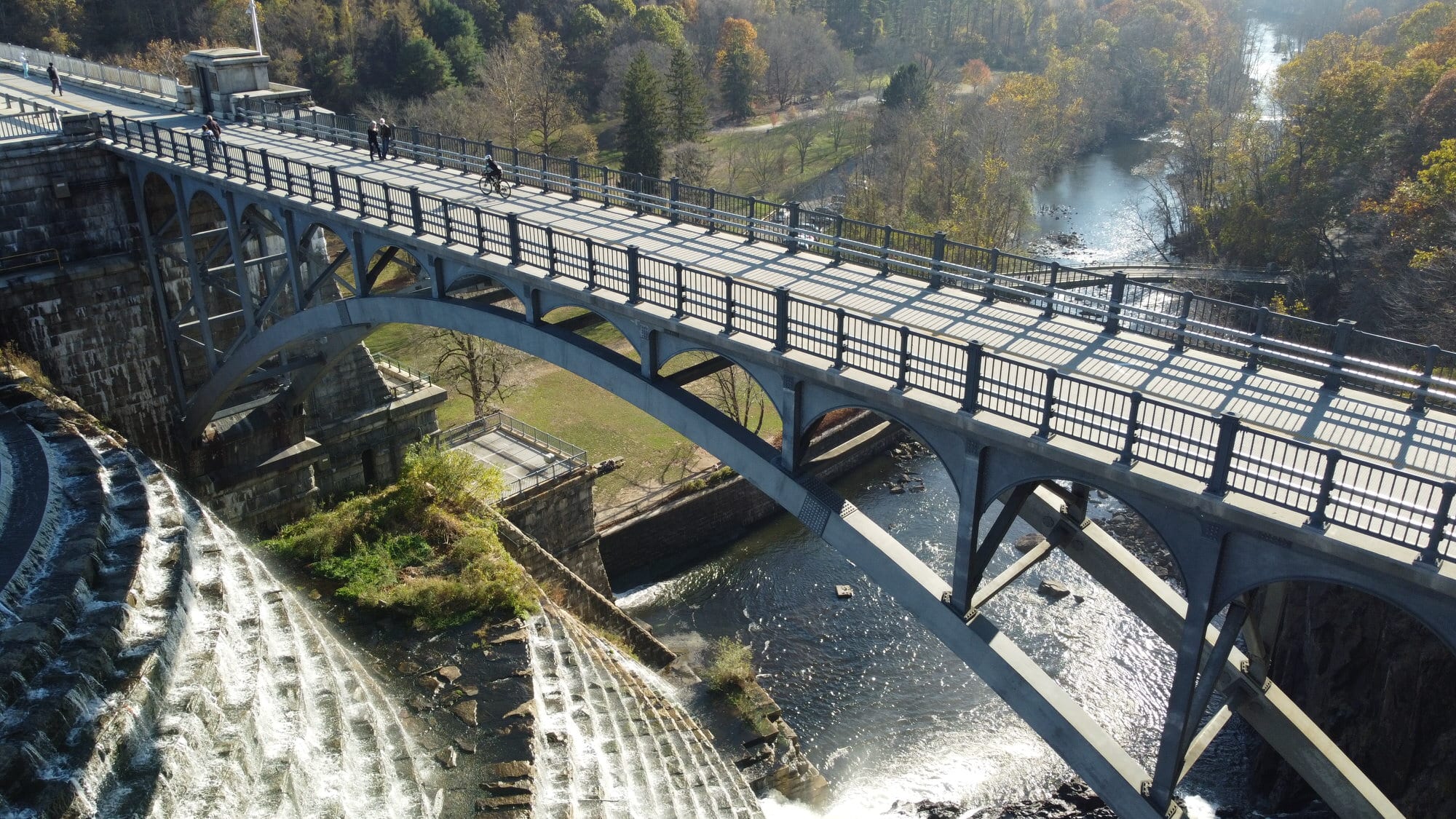 A second bracketed Mini 2 set, shown here at normal exposure.