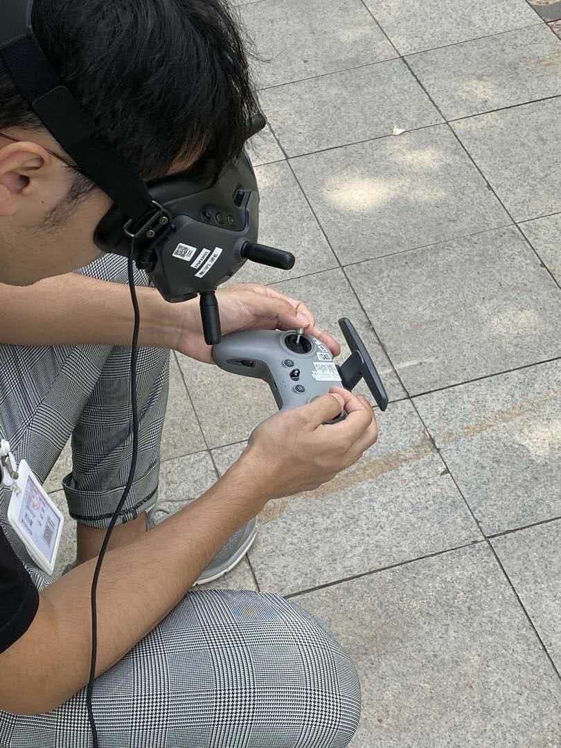 New DJI FPV controller shows up in leaked photo
