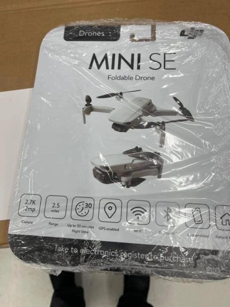 Second leaked DJI Mini SE image, showing the drone with its remote controller.
