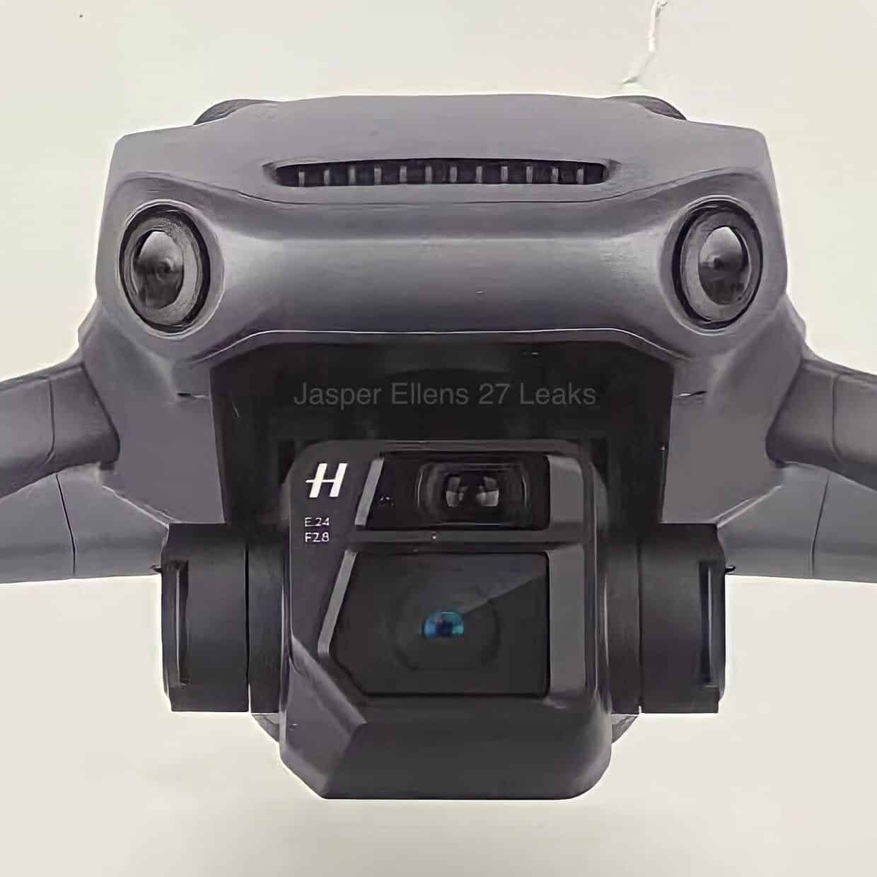 Closer look at the Mavic 3 dual-camera gimbal developed with Hasselblad.