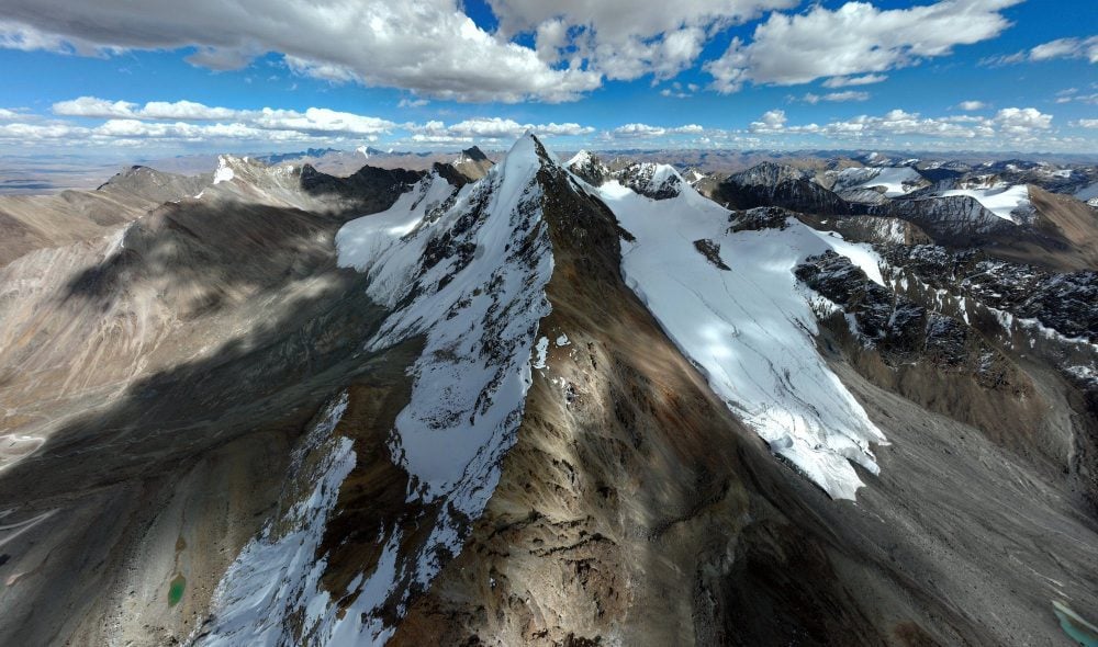 Aerial photo from DJI Mavic 3 shows high dynamic range