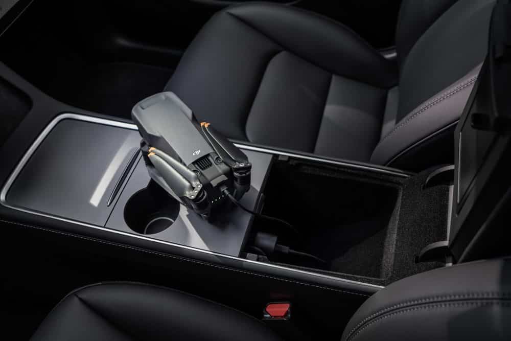 DJI car charger, one of the new accessories launched alongside the Mavic 3.