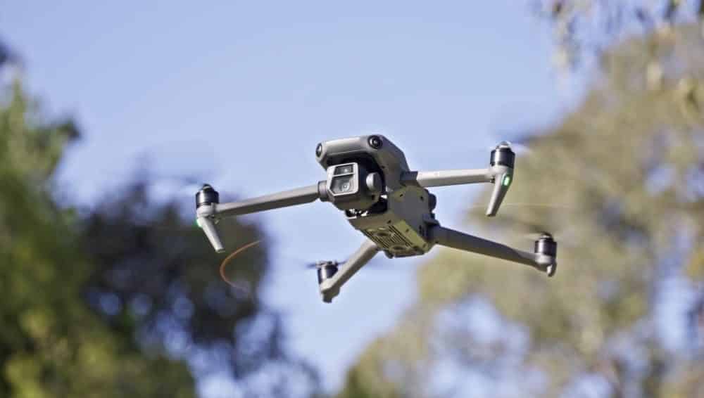 Another frame from the leaked Mavic 3 review, posted days ahead of the November 5 launch.