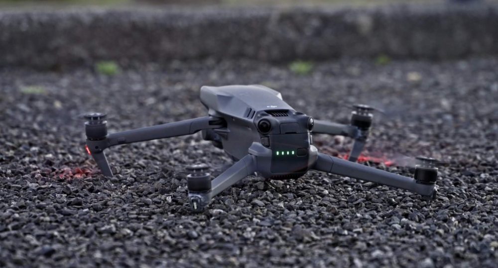 Screengrab from the leaked DJI Mavic 3 review video that surfaced before launch.