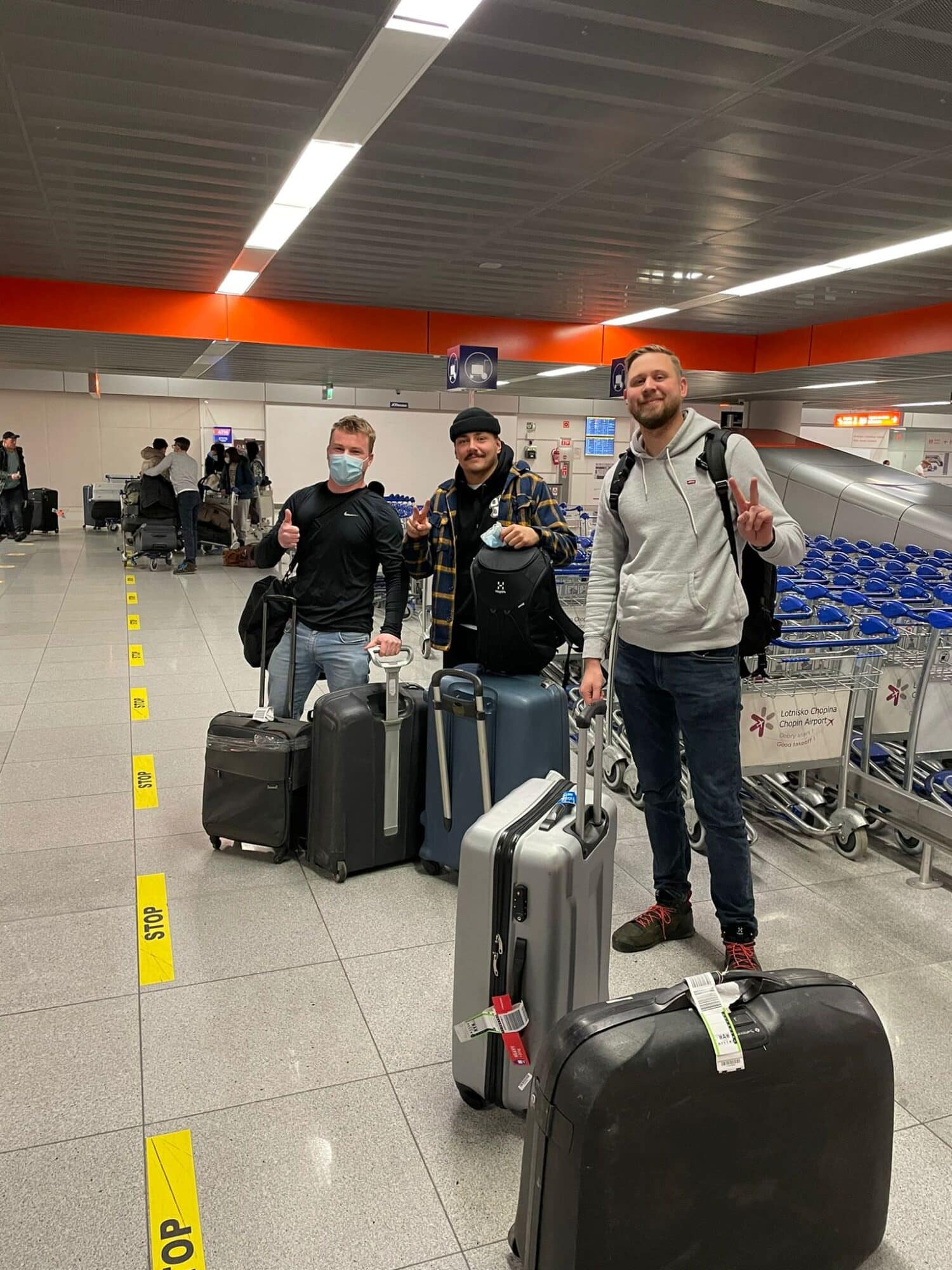 Three Finnish friends got into action after having learned that the Ukraine Defense Forces were in need of drones and are now on their way to deliver 140 DJI Mini drones to the Ukraine military.