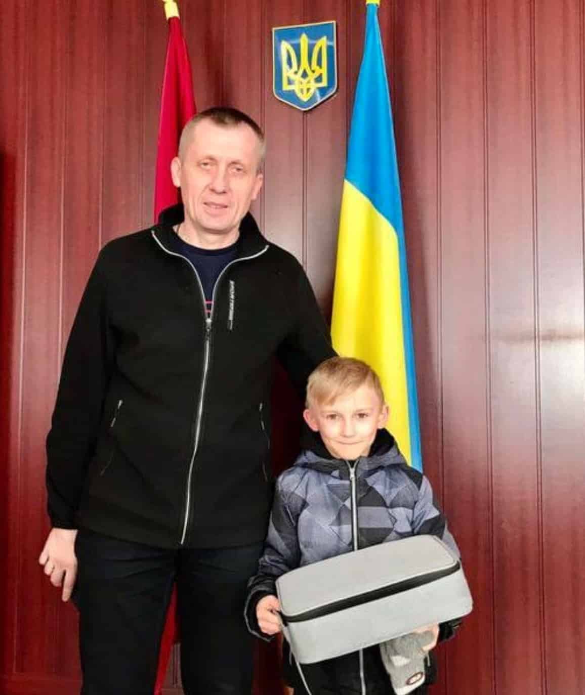 A 6-year-old boy donates his drone to Ukrainian Army as "they need it more."