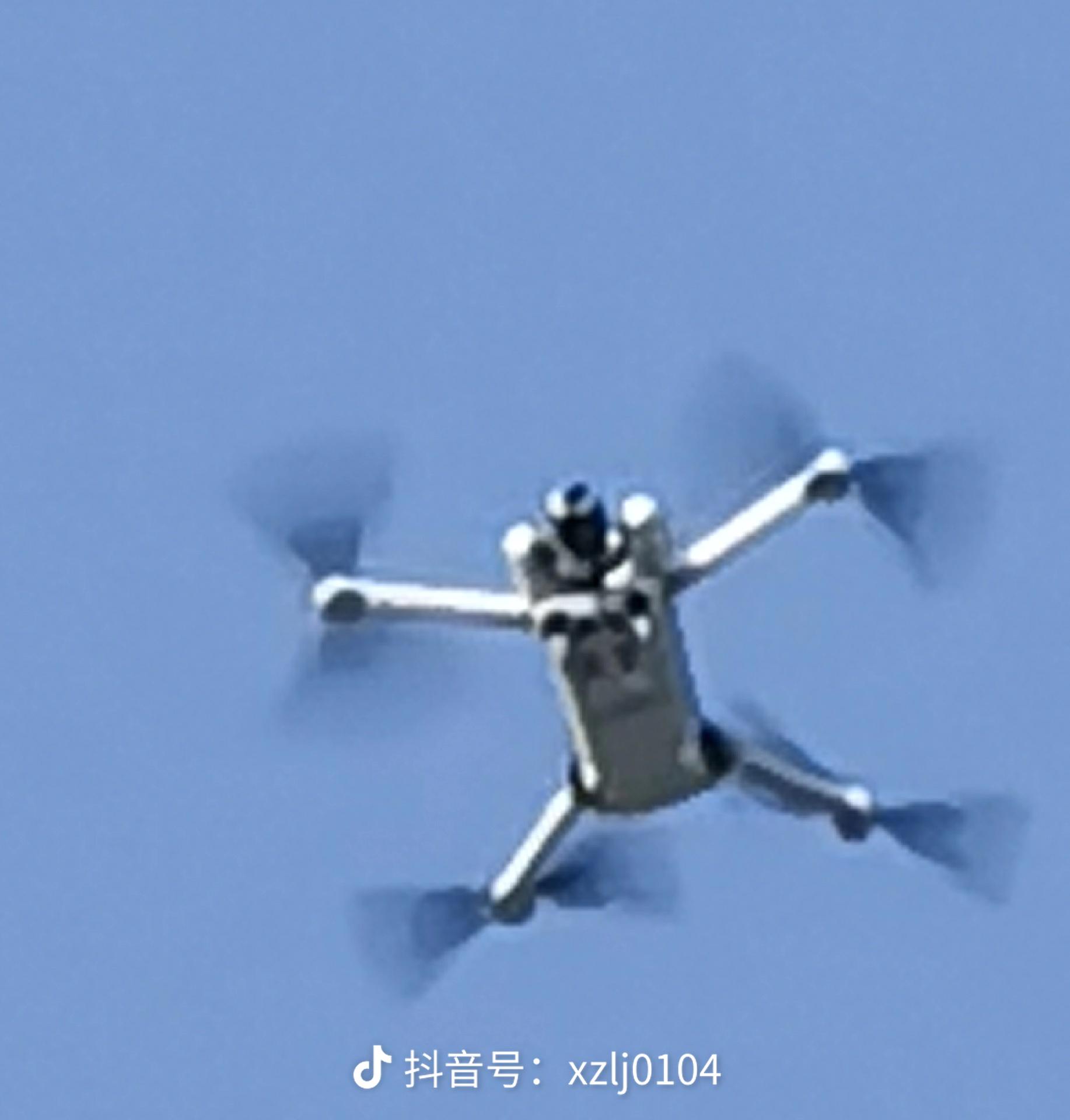 Cut-out above the Mini 3 camera that would let the gimbal point 90 degrees up.