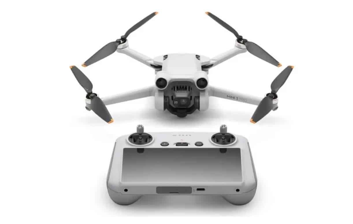 The Mini 3 Pro gimbal tilted upward for low angle and vertical shooting.