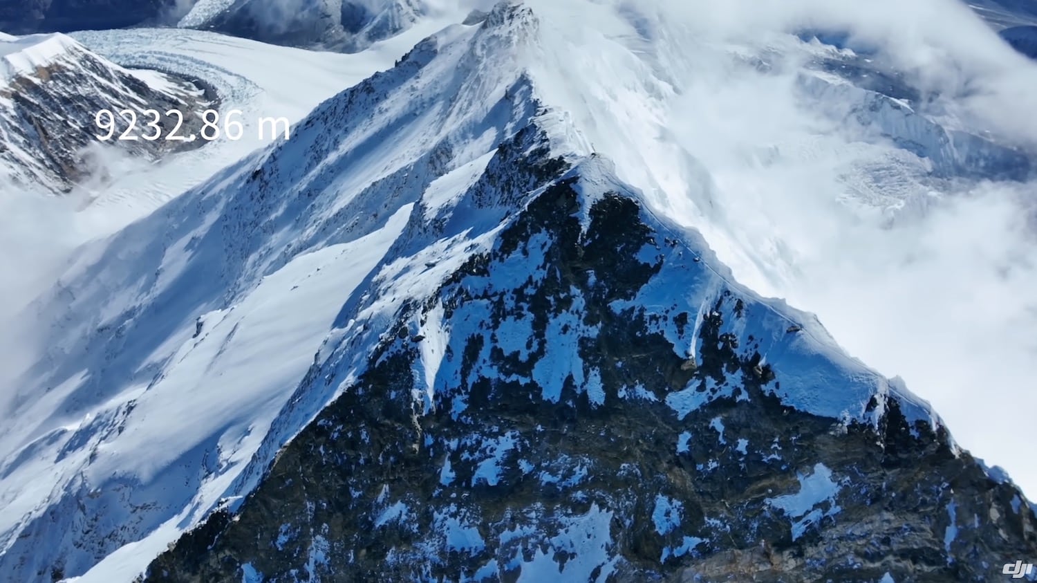 DJI Mavic 3 flies over the top of Mount Everest at 30,292 ft