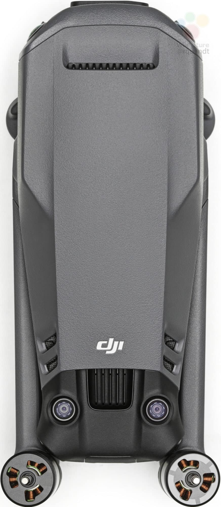 Vertical leak image of the Mavic 3 Classic, listed at 895 grams.