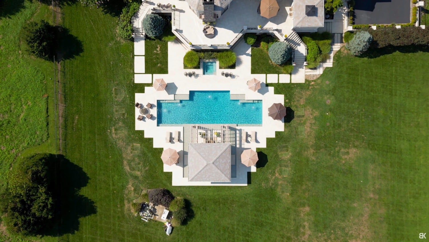 Simple establishing drone shot used to open a listing walkthrough video.
