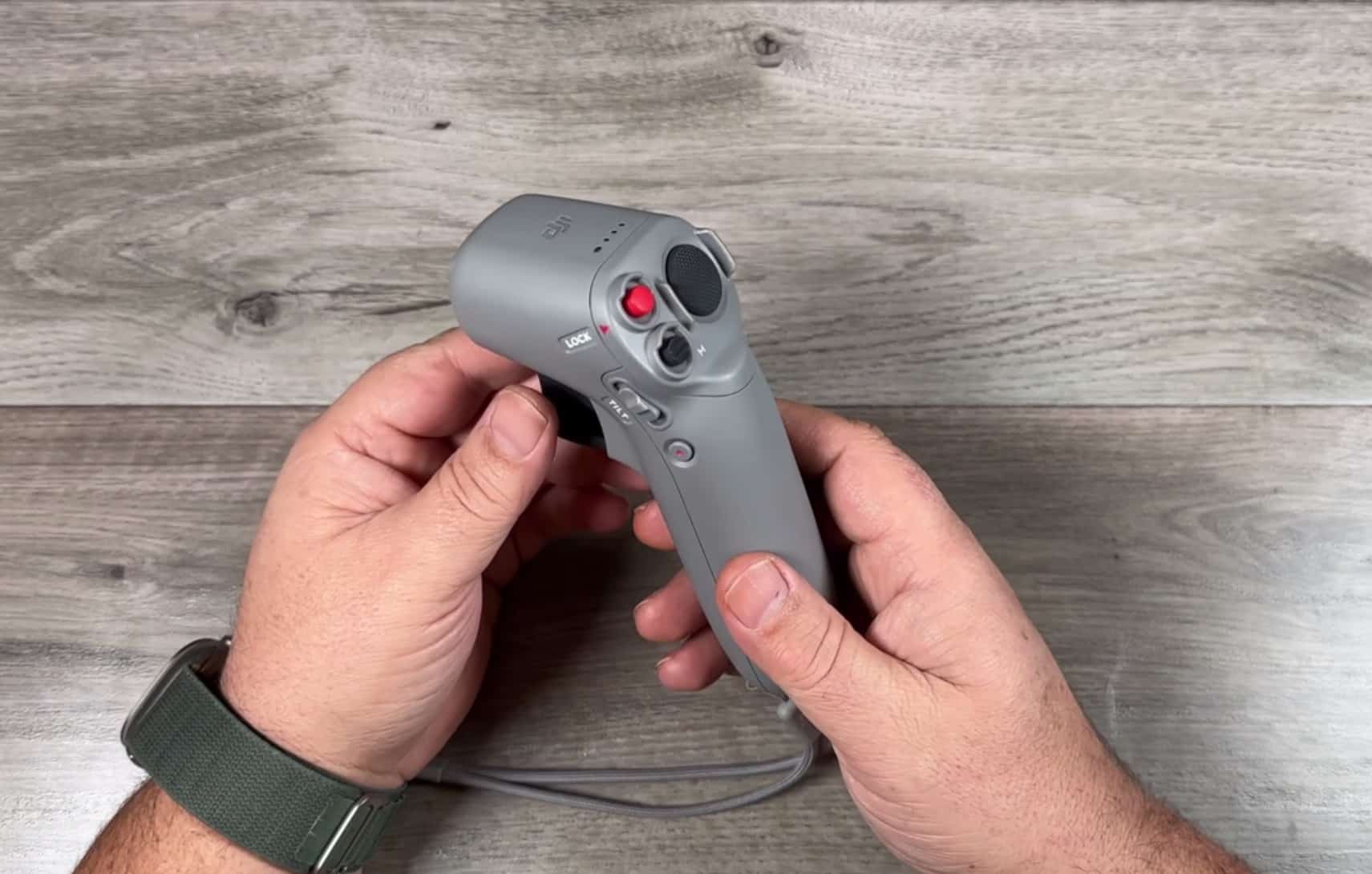 DJI Avata motion controller, the only controller included in the box.
