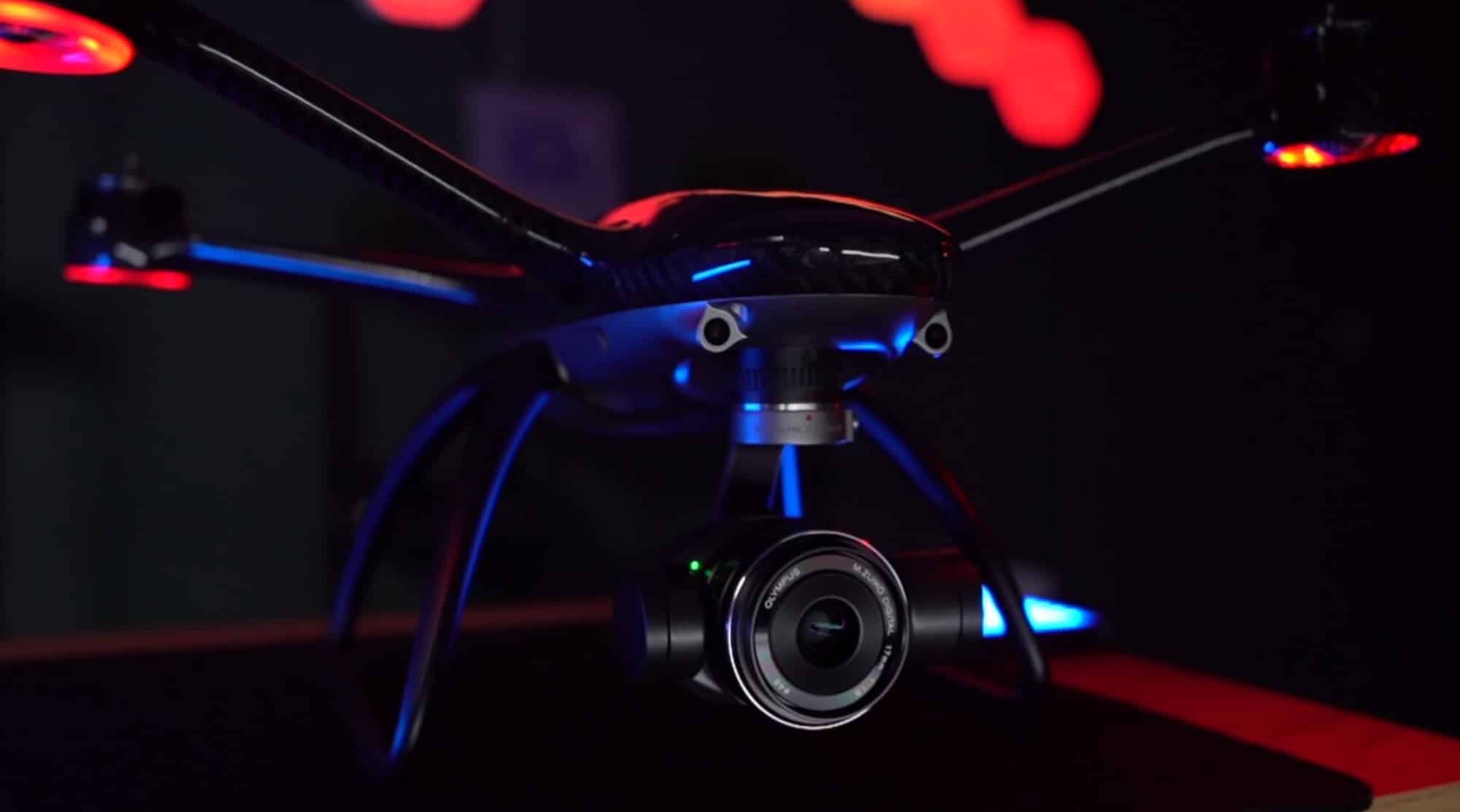 The Evolve 2 carbon fiber top shell that gives it an aggressive look.
