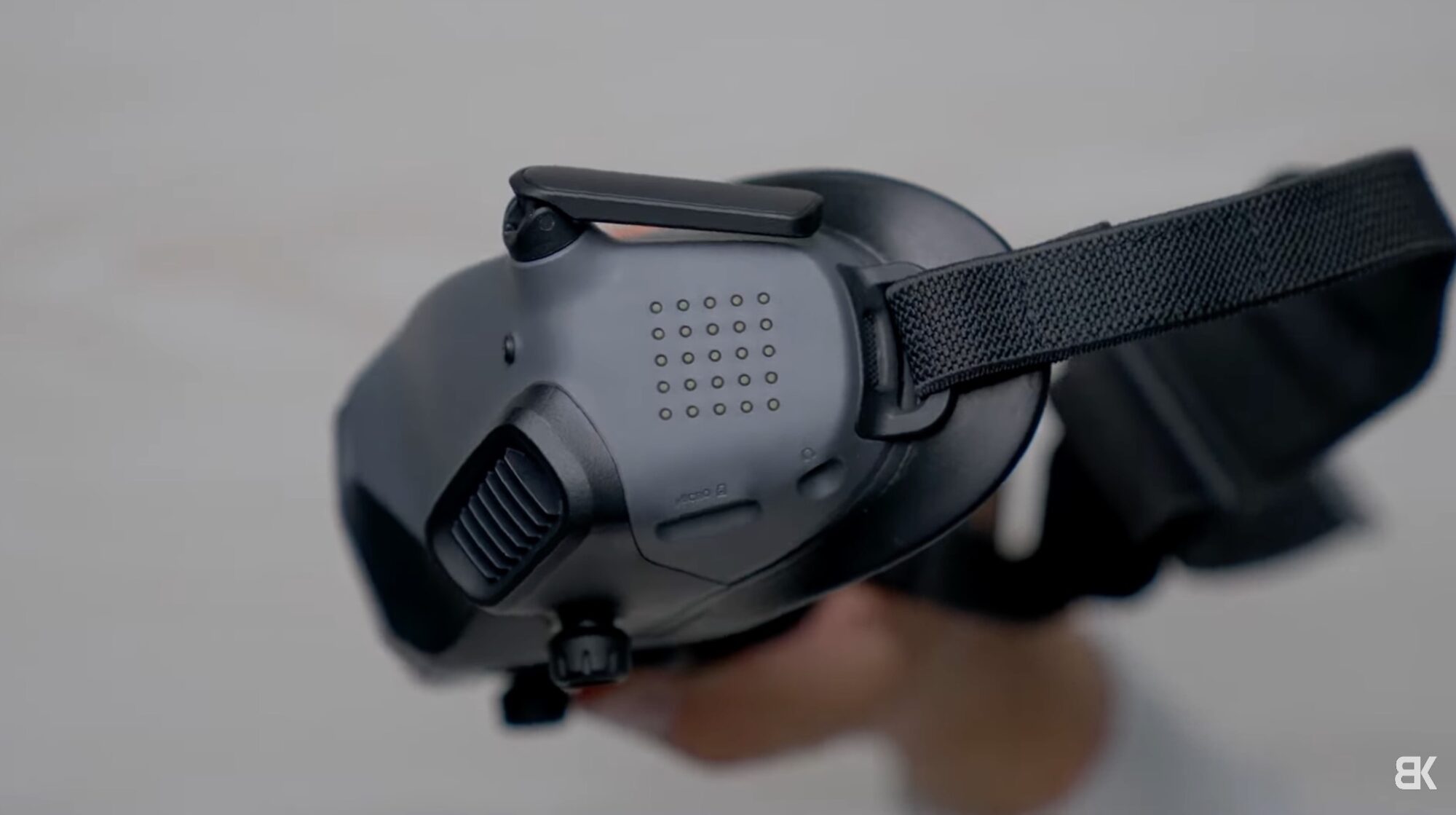 Touchpad on the side of the DJI Goggles 2 that replaces the 5D button.