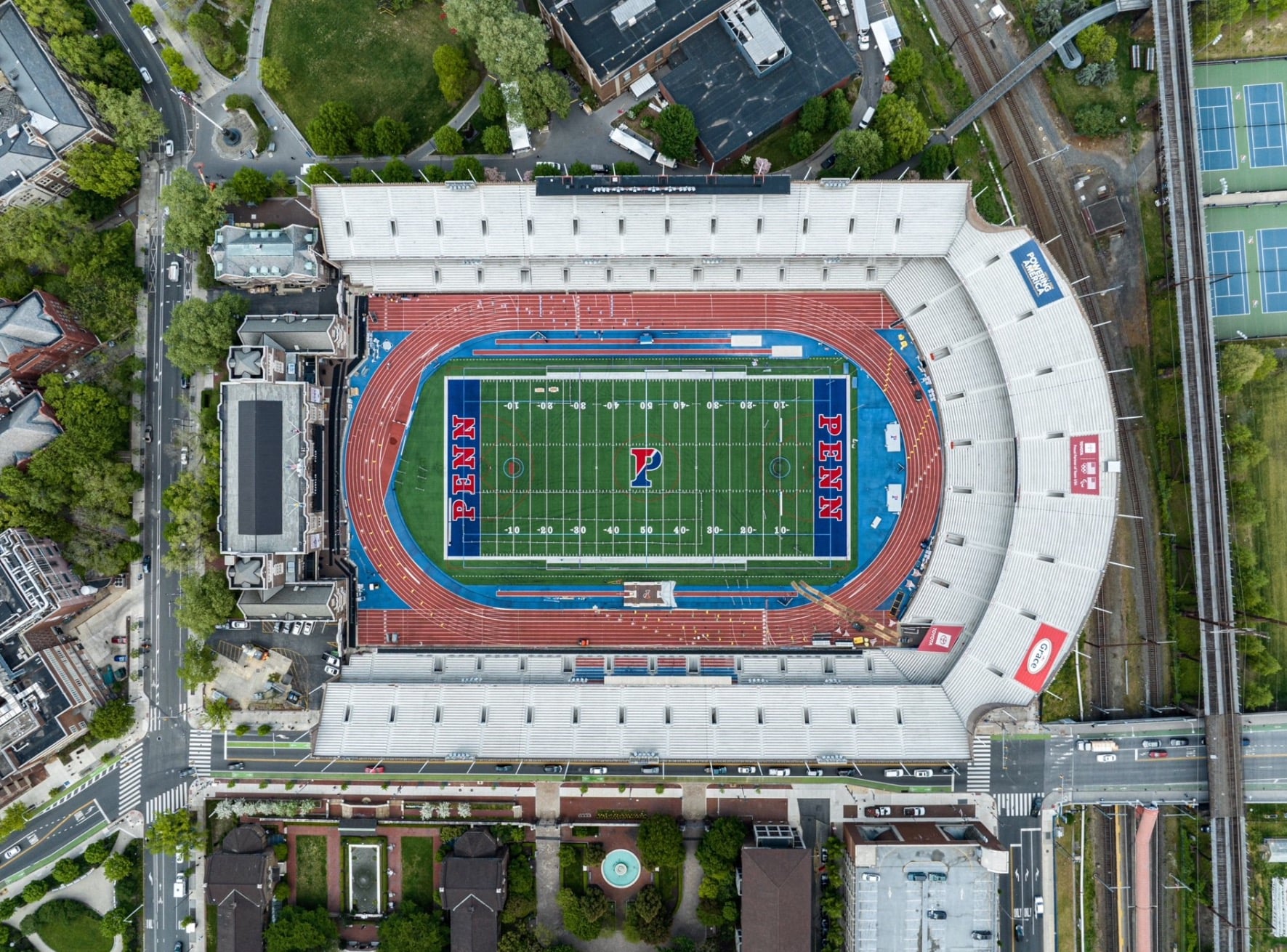Aerial photo taken with the Mavic 3 Pro's 48-megapixel medium tele camera.