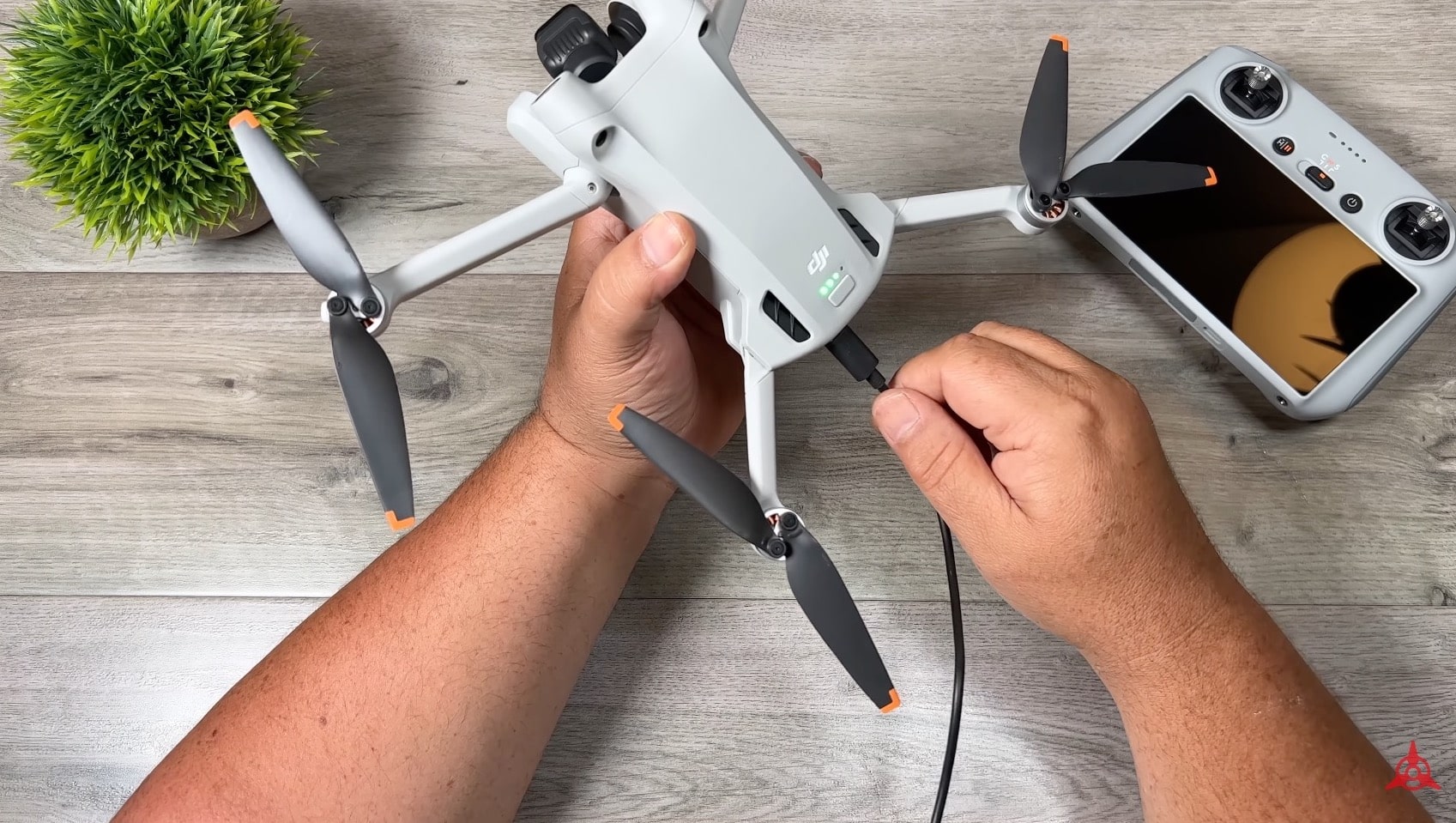 DJI Fly app battery readout and remaining flight time on the Mini 3 Pro.