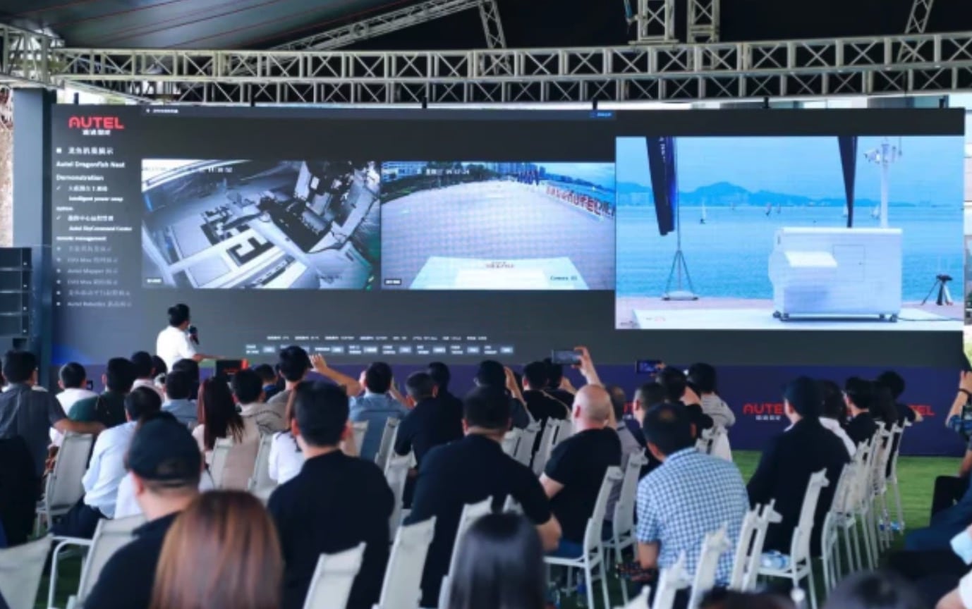 Autel EVO Max 4T shown during the series launch segment of the Huizhou summit.