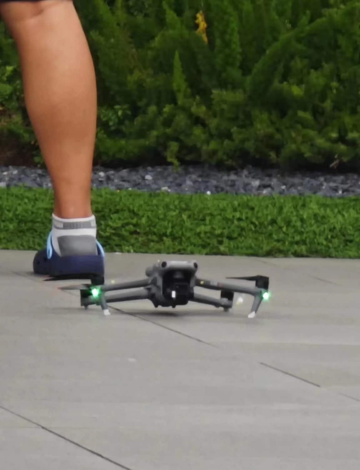DJI prototype quadcopter with raised arms, also leaked by OsitaLV.