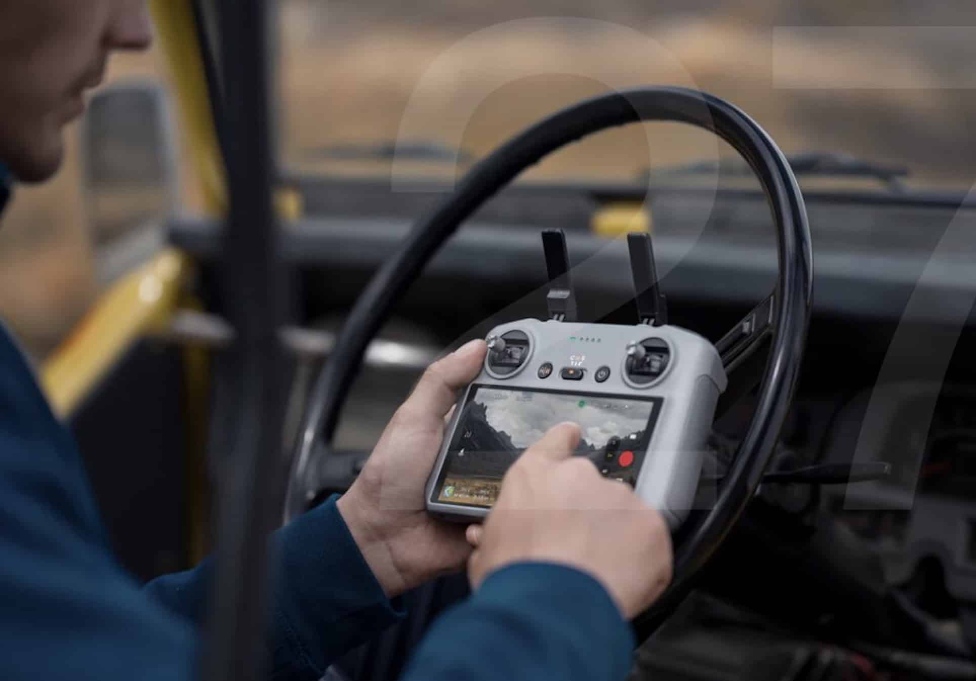 Leaked DJI Air 3 product details from a Scandinavian Best Buy listing.