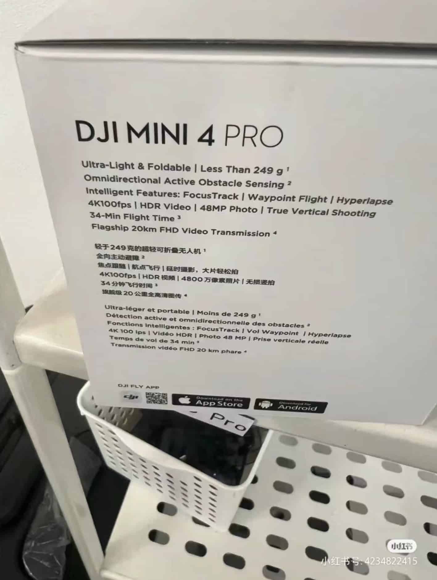 DJI Mini 4 Pro box panel listing 249 g weight and omnidirectional obstacle sensing.