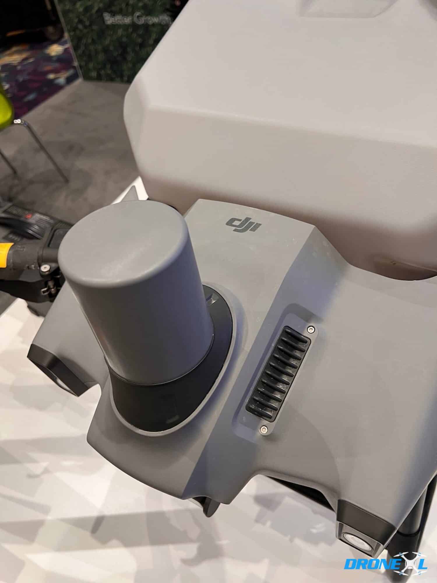 During DJI Airworks 2022, the DJI Argas T40 was on display. This agricultural drone is impressive in size as you can see in the photos. We can only imagine what the DJI Airgas T60 will be like.