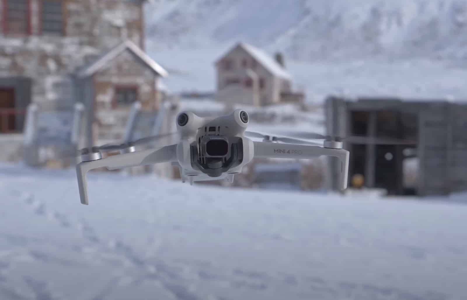 Jake Sloan filming with the DJI Osmo Pocket 3 during his Alaska trip.