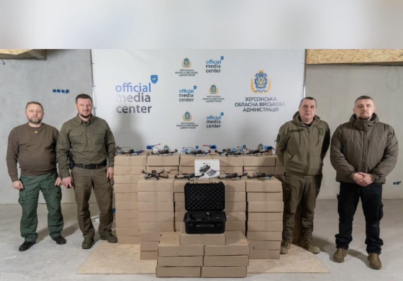 Part of the 100 FPV drones handed to Ukrainian National Guard, police and Marine Corps units.