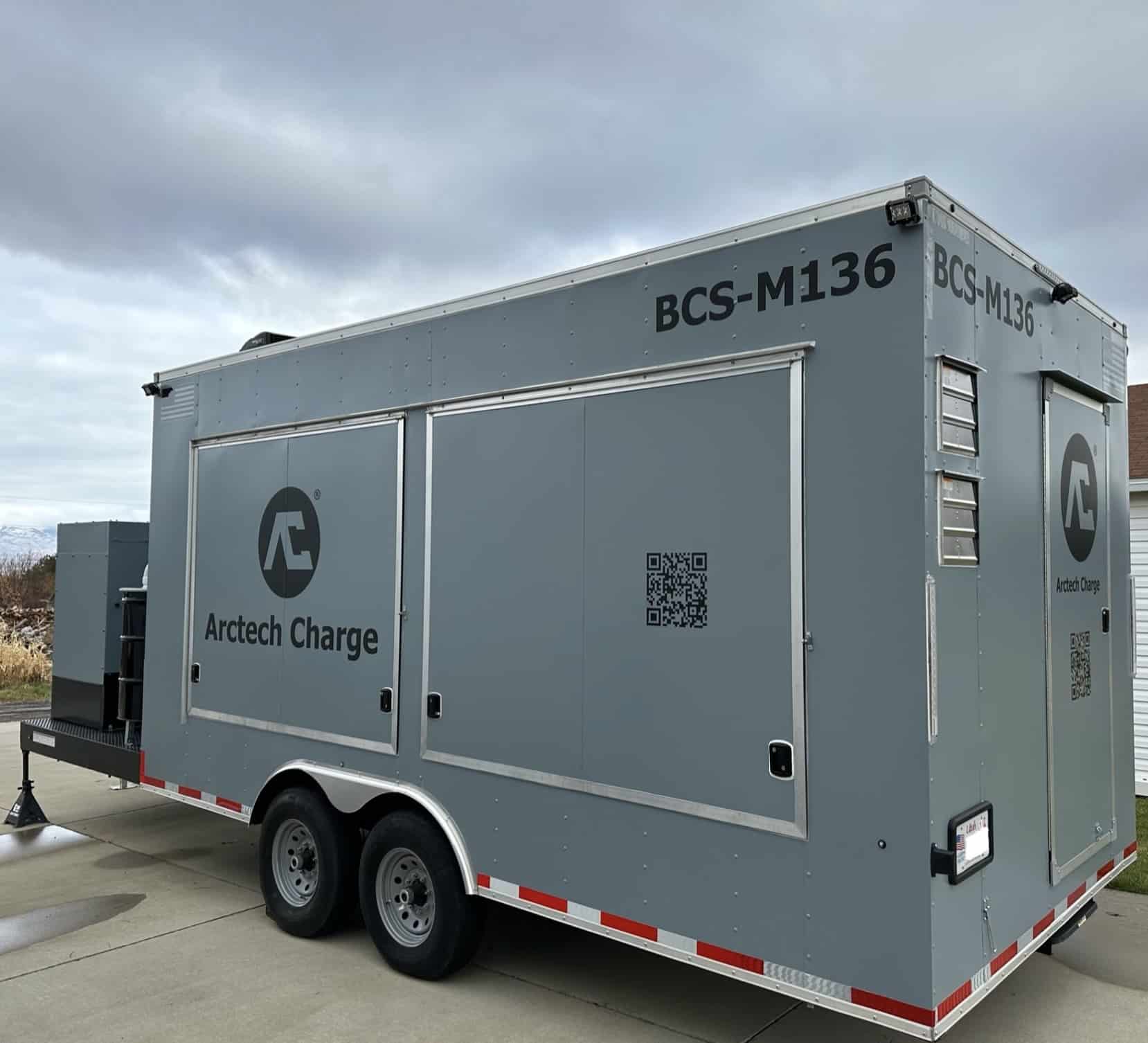 Arctech Charge BCS-M136 shown as a mobile, infrastructure-independent battery care unit.