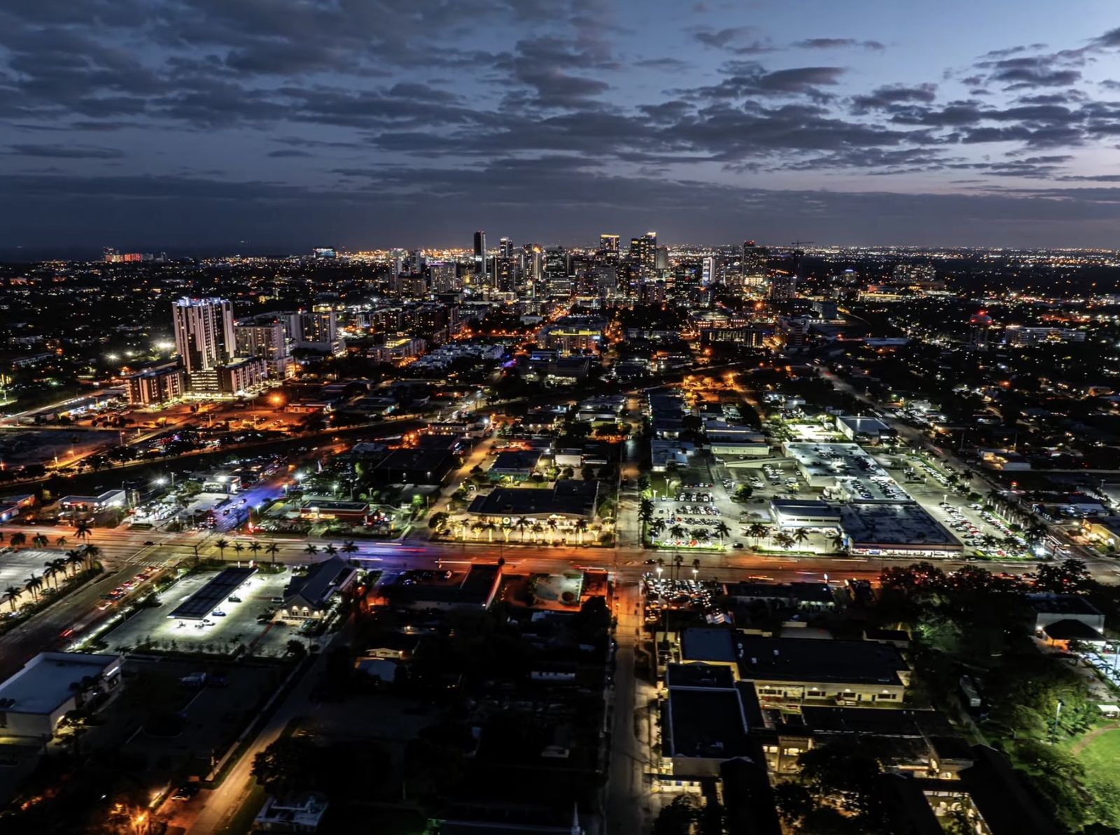 Unstabilized hyperlapse stitched from hundreds of drone photos, showing every bump.