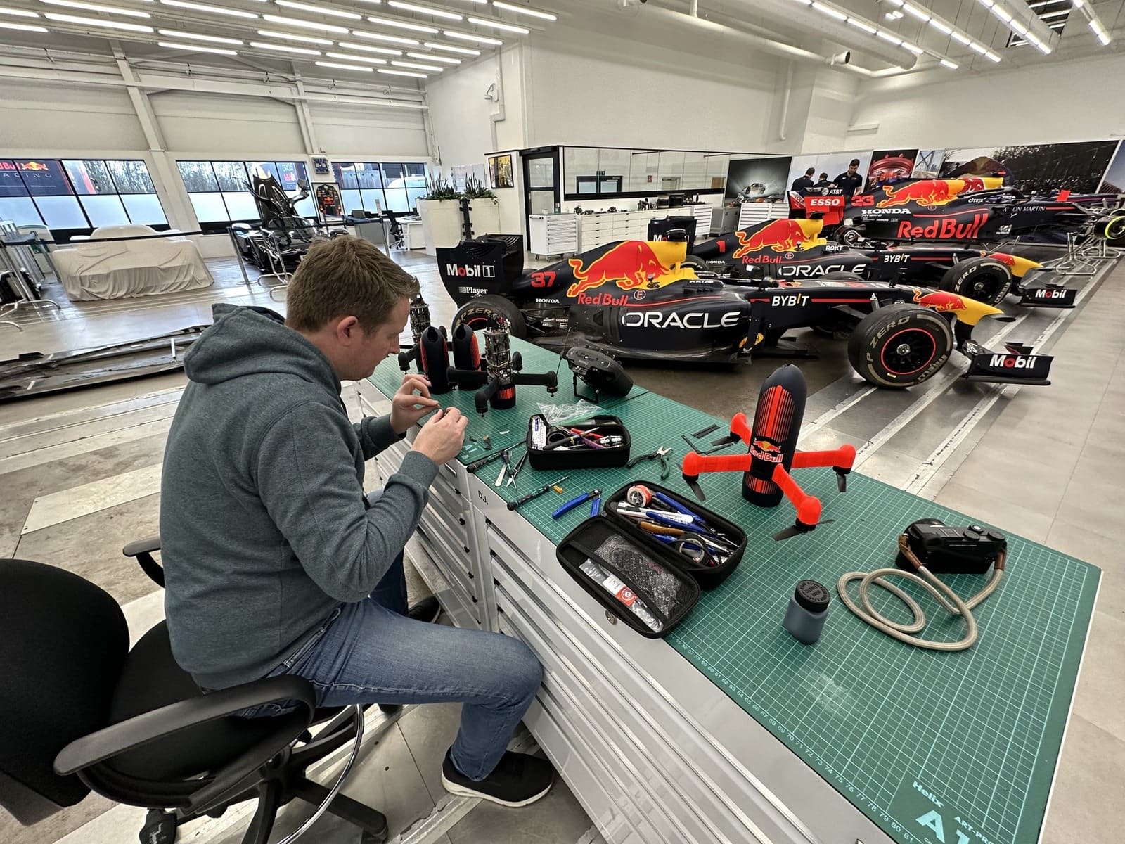 The custom FPV drone built to keep pace with a Formula 1 car.