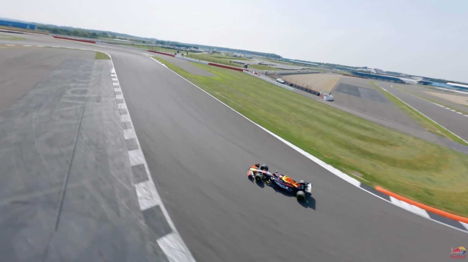Final gallery image from the Dutch Drone Gods Formula 1 drone project.