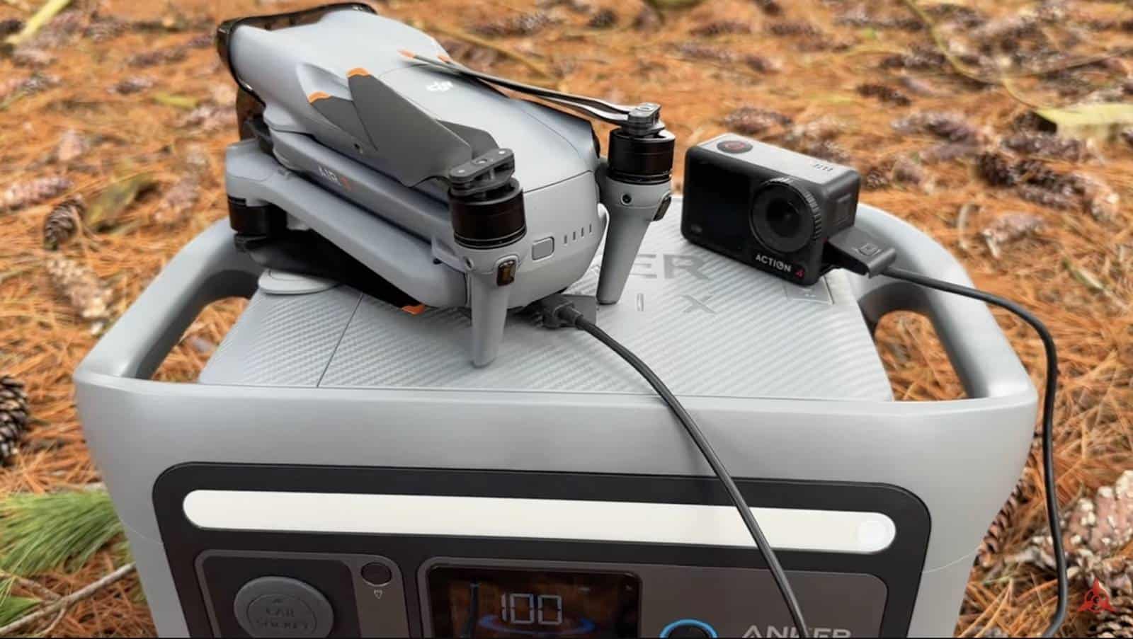 Anker SOLIX C800 Plus with its lid open, revealing two detachable magnetic flashlights.