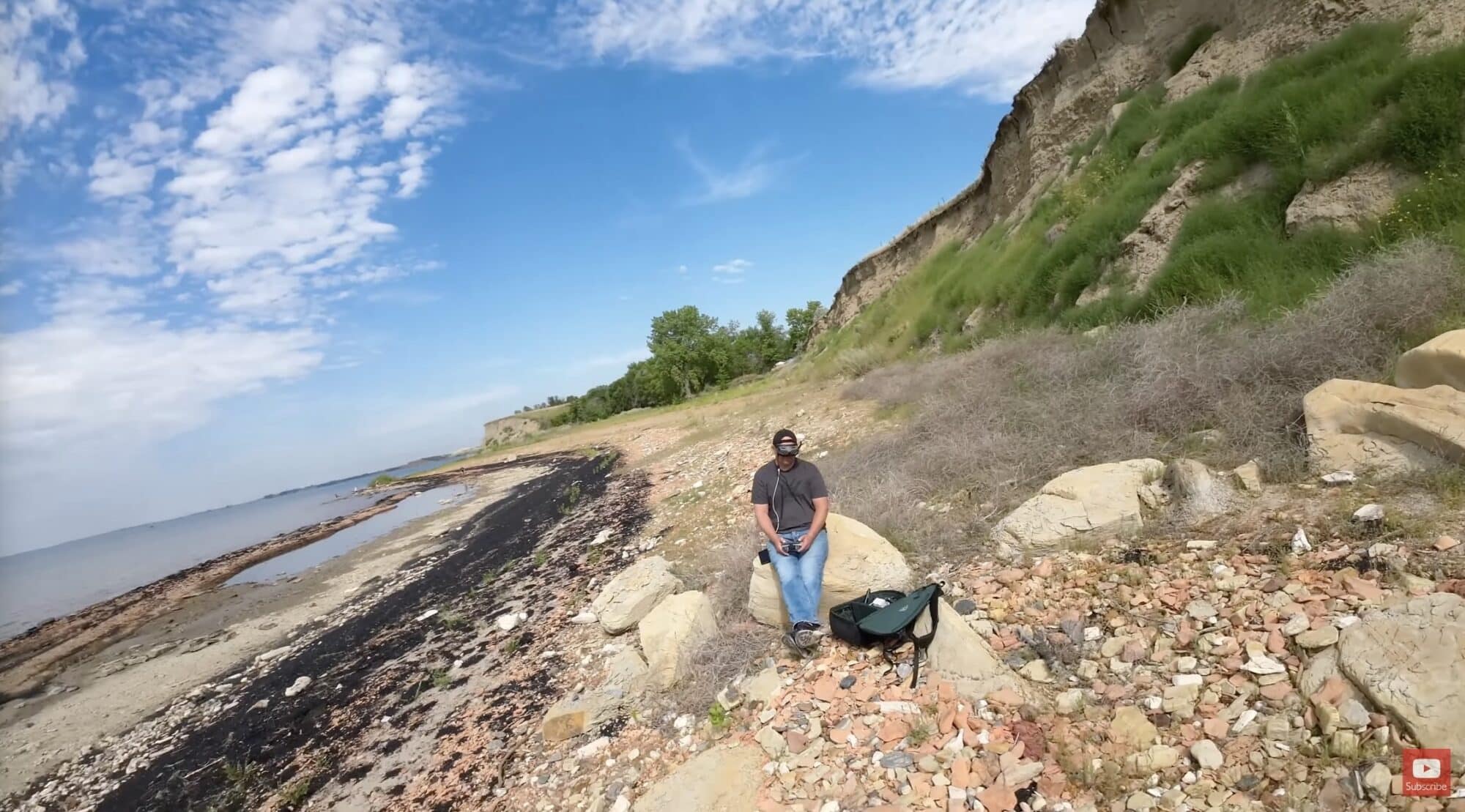 Russ 51 Drones flying his DJI Avata in rookie mode with GPS enabled.