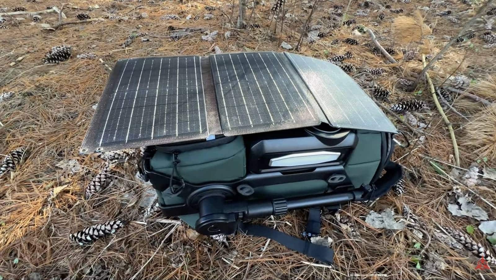 The Coalax Lancer 300 backpack with its removable front power station.