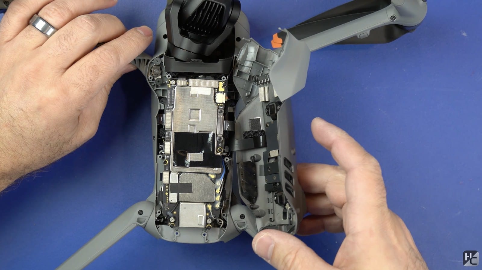 The Specta Air gimbal housing, sized to accept the same ND filters as the Air 3.