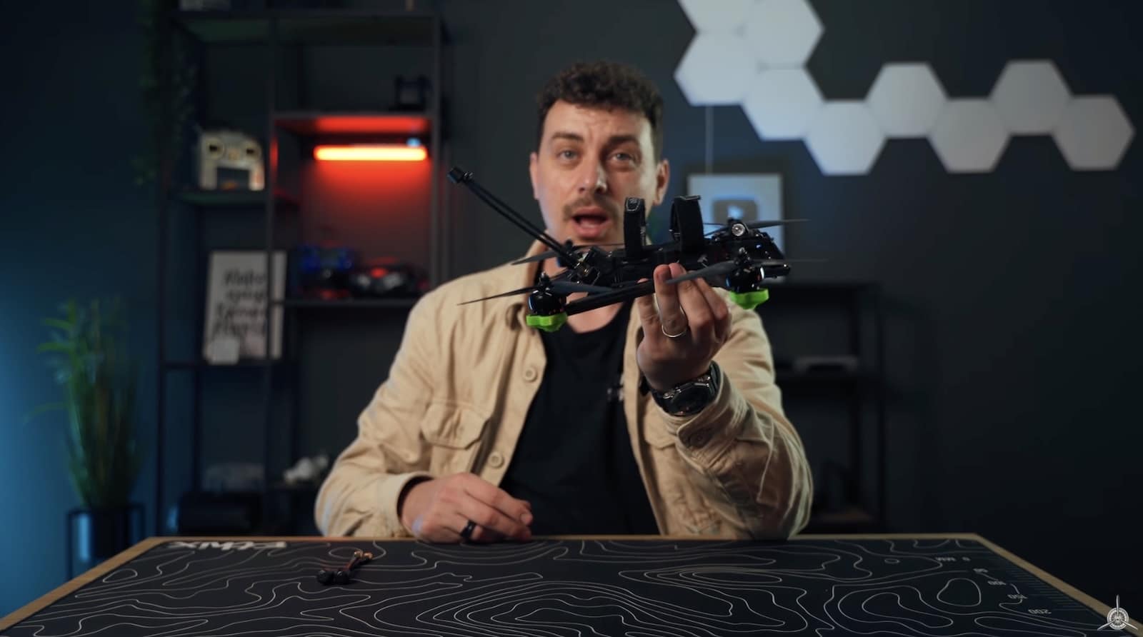 iFlight Nazgul Evoque F6D, a 6-inch dead cat FPV quad running an O3 air unit.