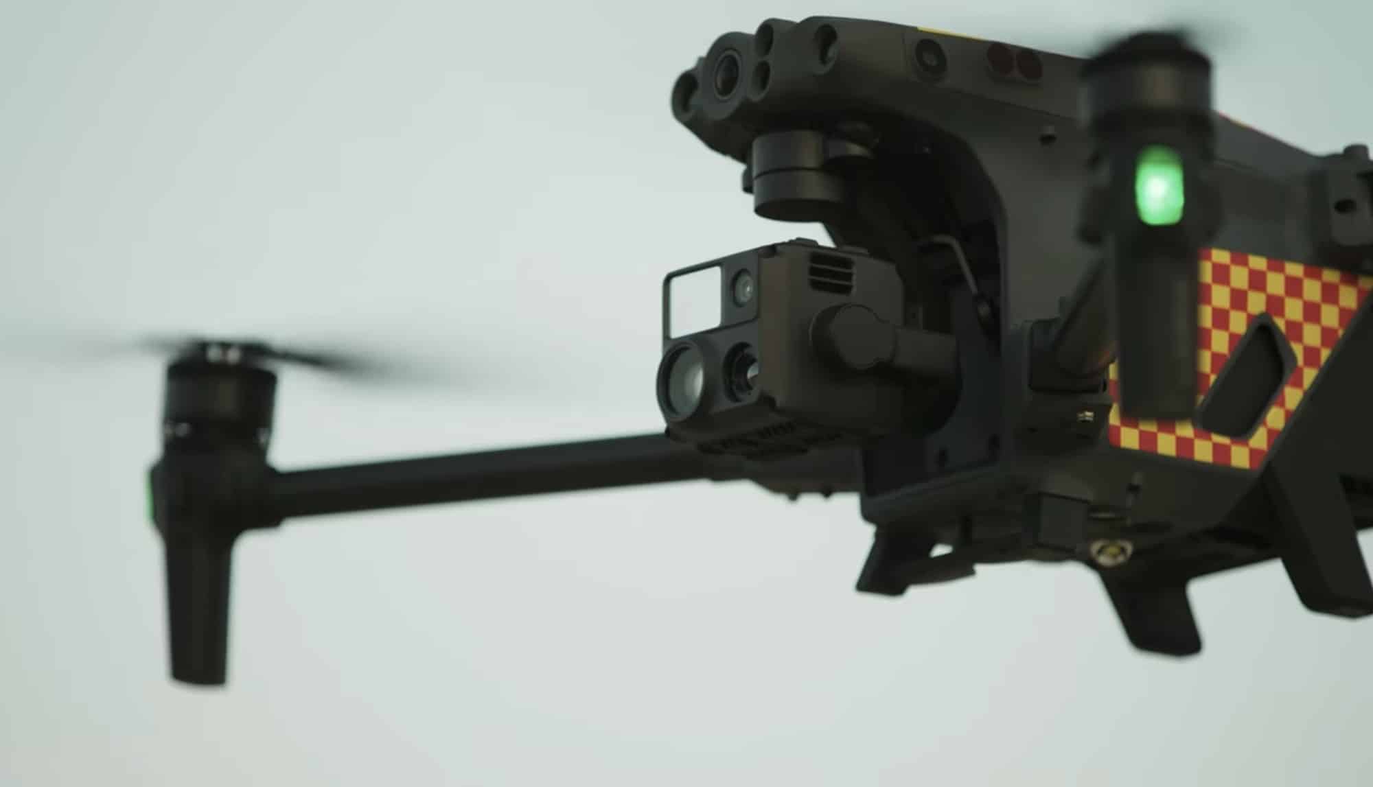 Matrice 30T zoom and thermal imaging used to spot sharks near swimmers.
