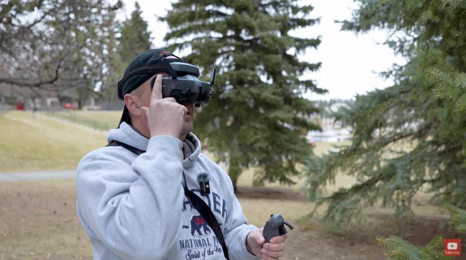 Picture-in-picture pass-through view from the front cameras of the Goggles 3.