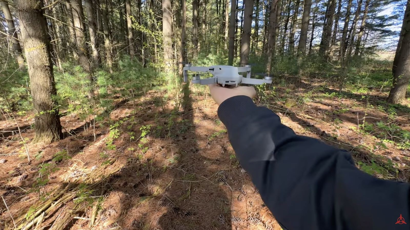 The Mini 4K positioned as a low-cost first drone for new pilots.