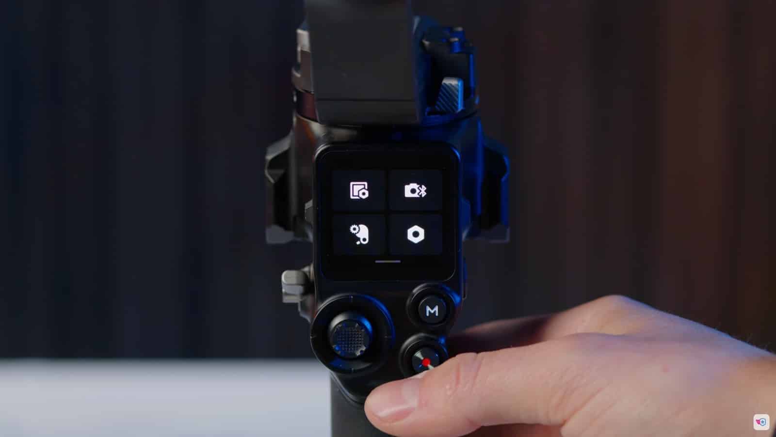 Mode switch on the RS4 for pan tilt follow, pan follow and FPV.