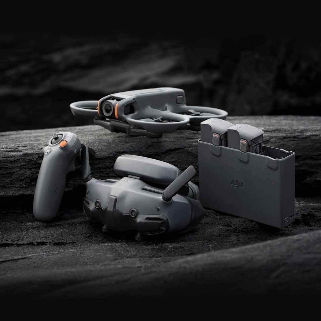 Leaked guide page covering the Avata 2 with DJI Goggles 3 and RC Motion 3.