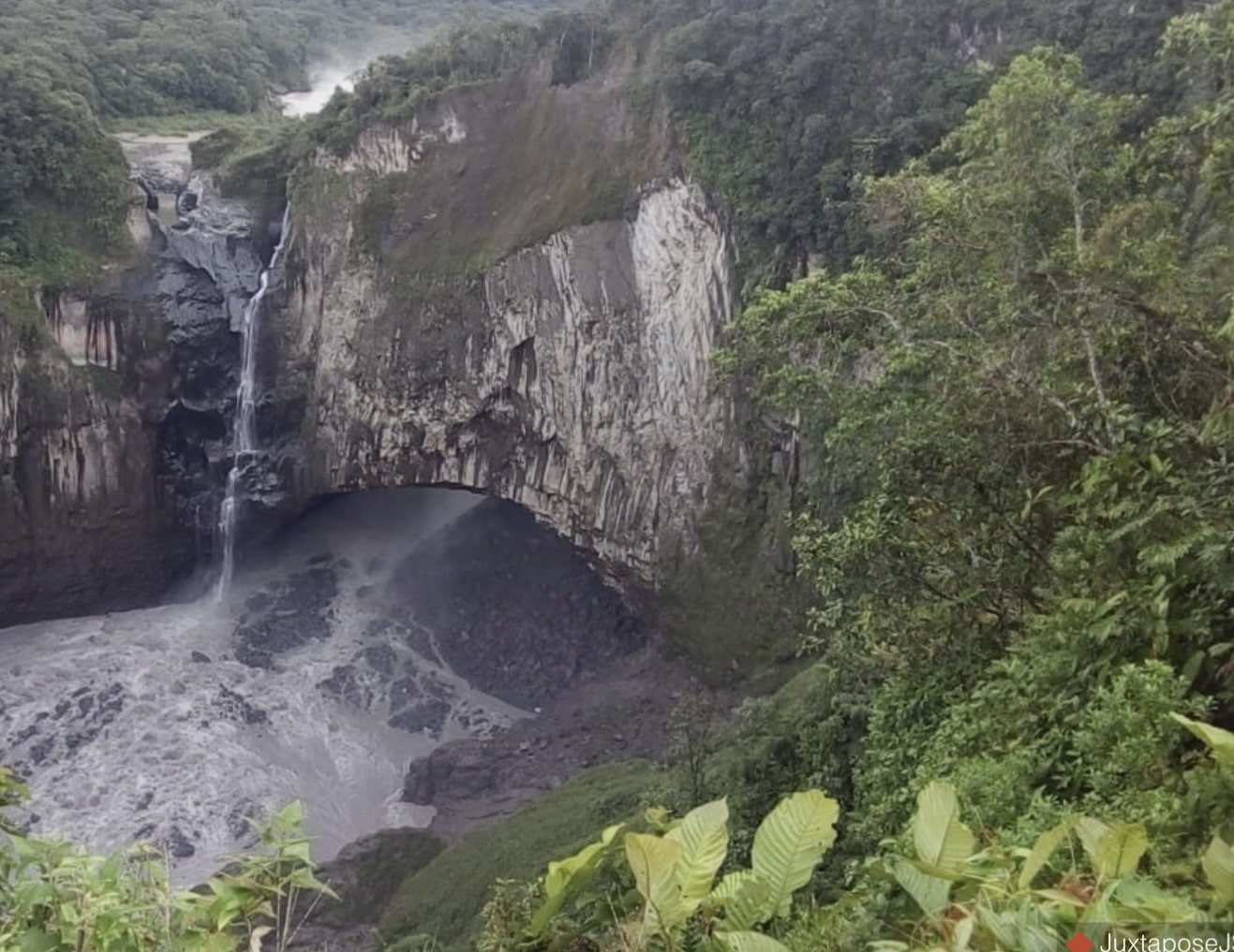 San Rafael Falls after the 2020 collapse, only a thin stream over bare rock.