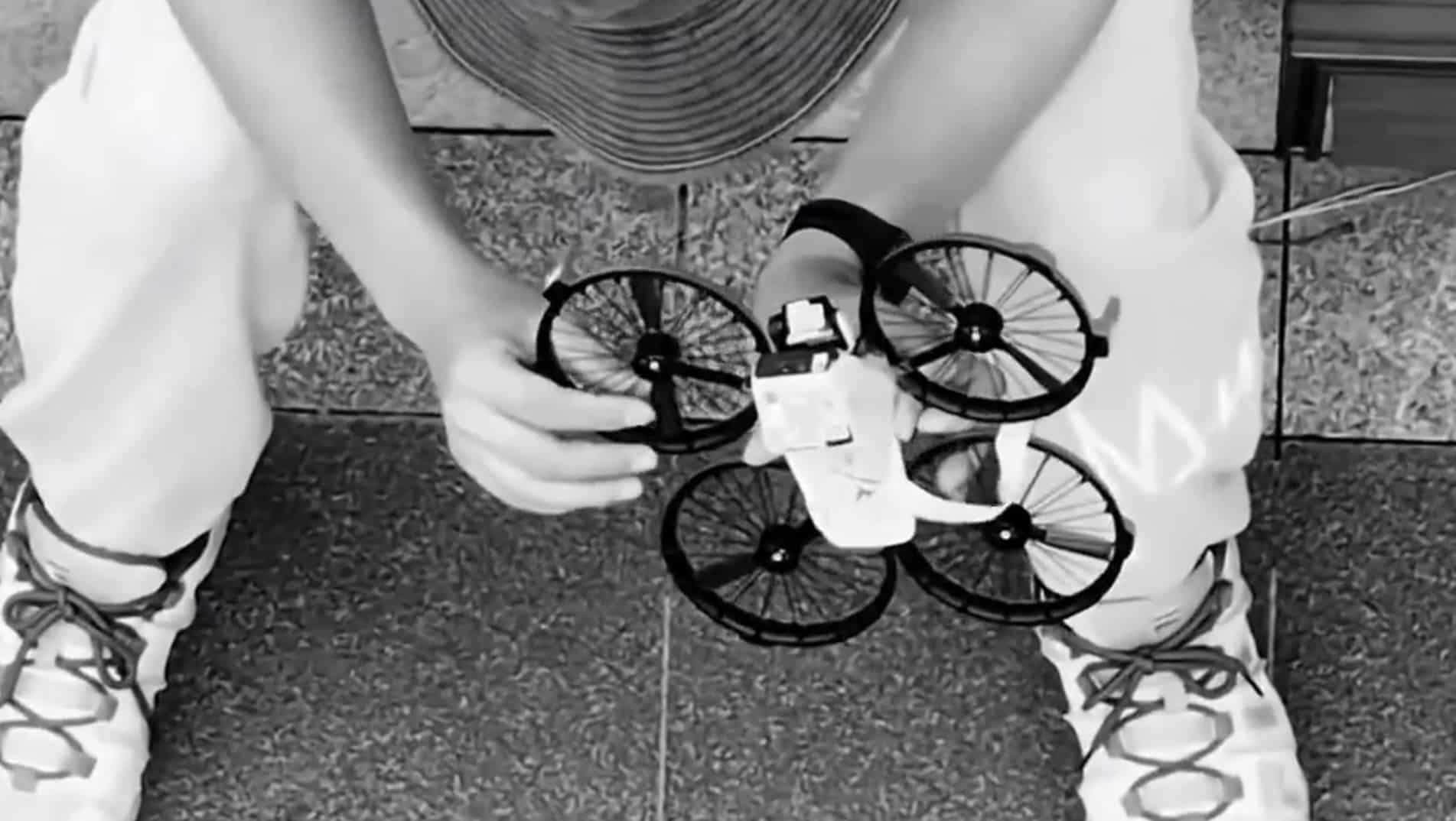 DJI Neo drone
