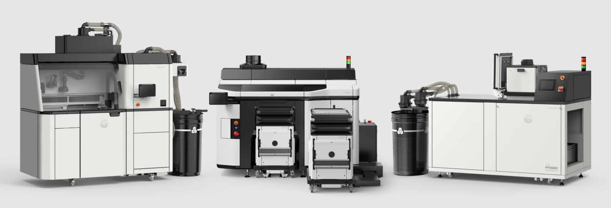 HP Multi Jet Fusion production line with build units and post-processing stations.