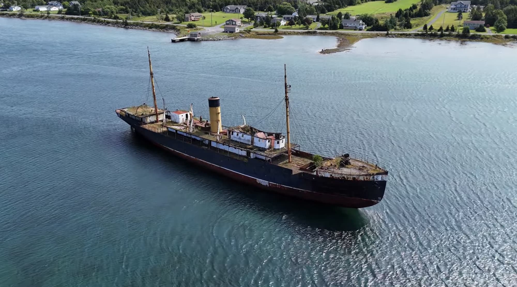 DJI Air 3 takes amazing aerial photos.