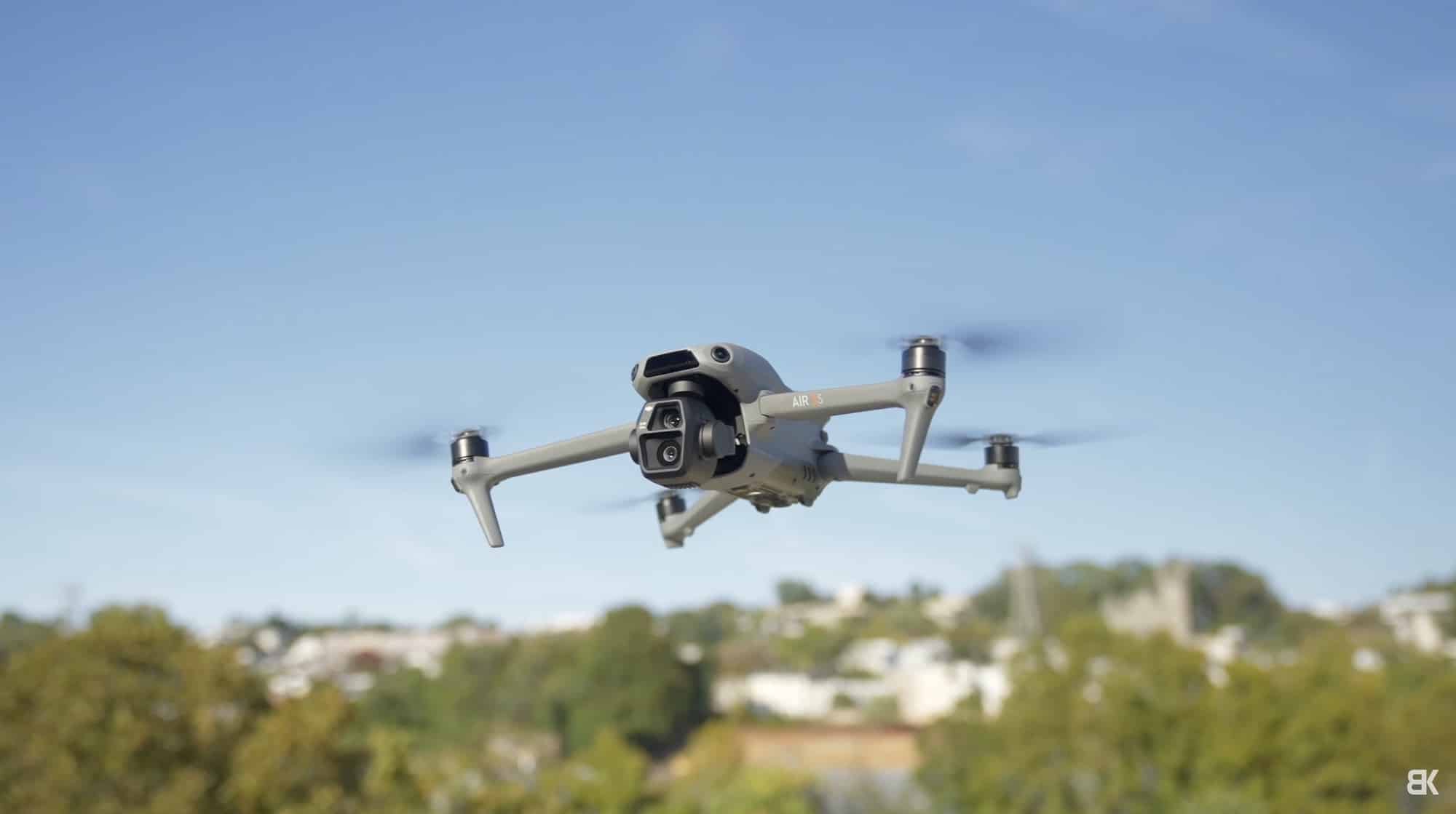 The Air 3S camera assembly, rated the best DJI has put in a folding drone.