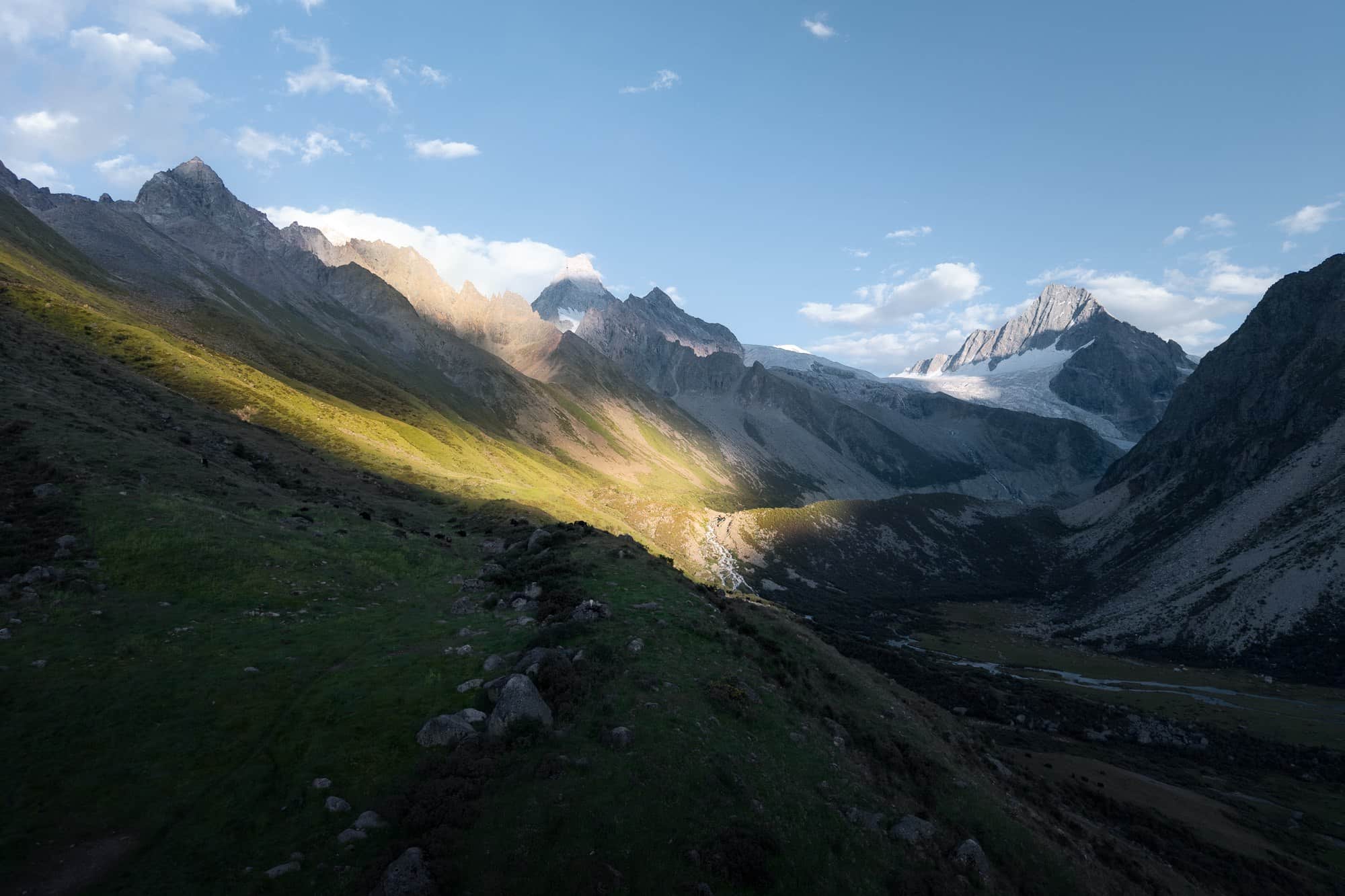 Shot on DJI Air 3S: Mountains 24mm